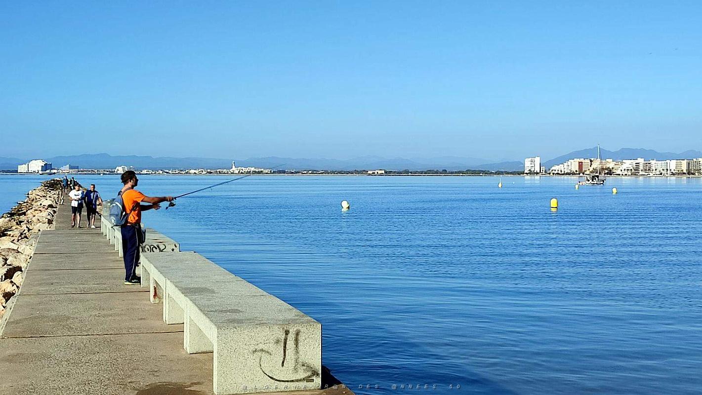 31 - Rosas - Paseo Maritime et Plage Nova.jpg